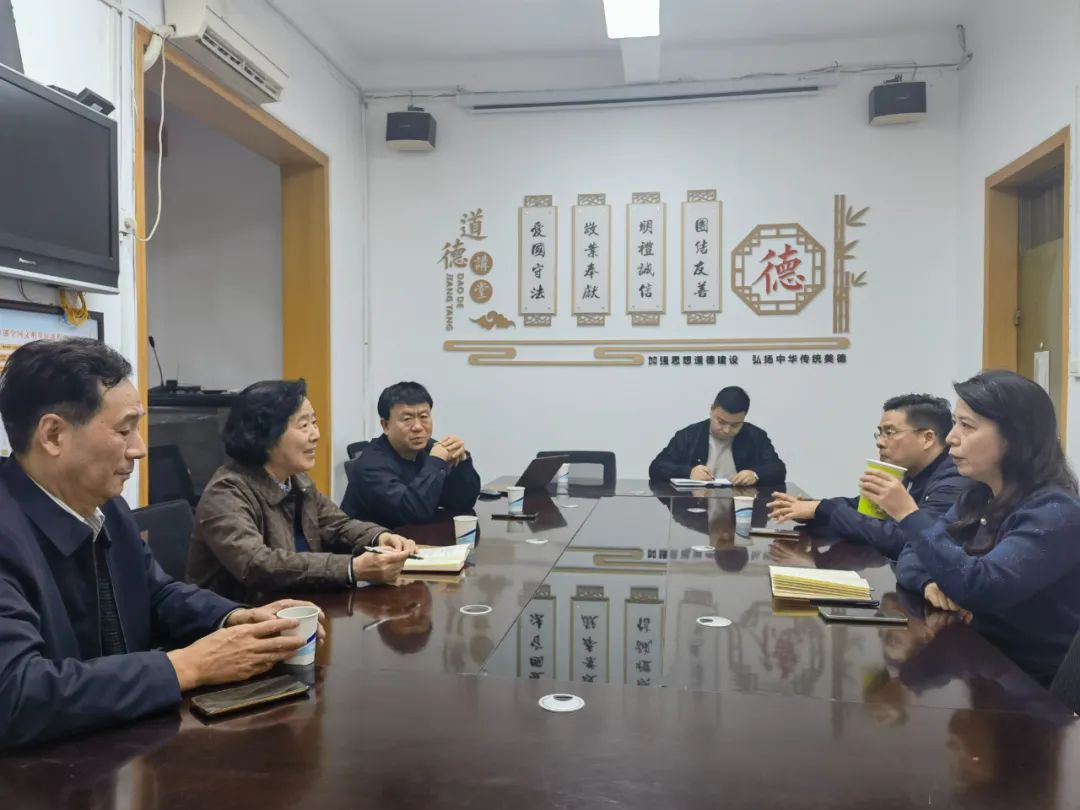 河南省客联会走访郑州、开封市侨联