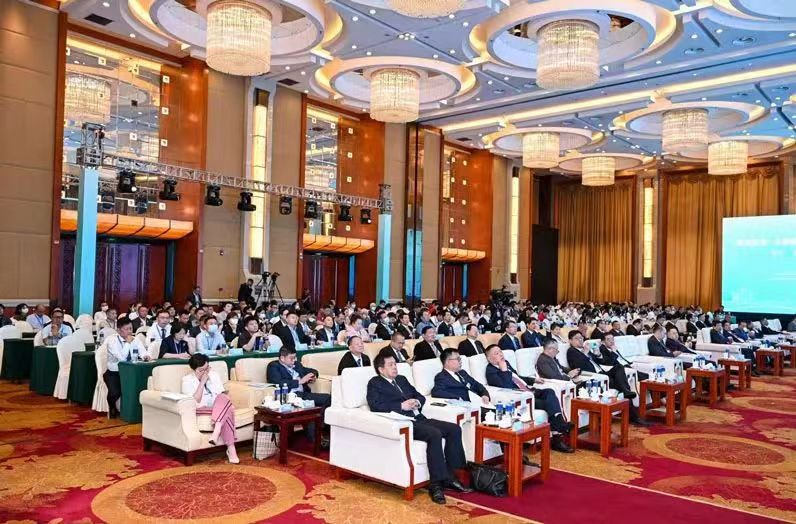 广东省常务副会长蔡光、常务理事李祯杰出席第十九届东盟华商会