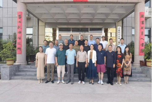 忆初心，感党恩，展侨风——新乡市侨商会、侨商书画院走进侨企