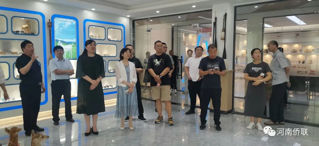 周口市侨联组织侨资企业在鹿邑县开展观摩座谈活动