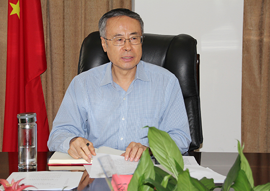 中国侨联召开党组理论学习中心组学习暨主题教育调研成果交流会