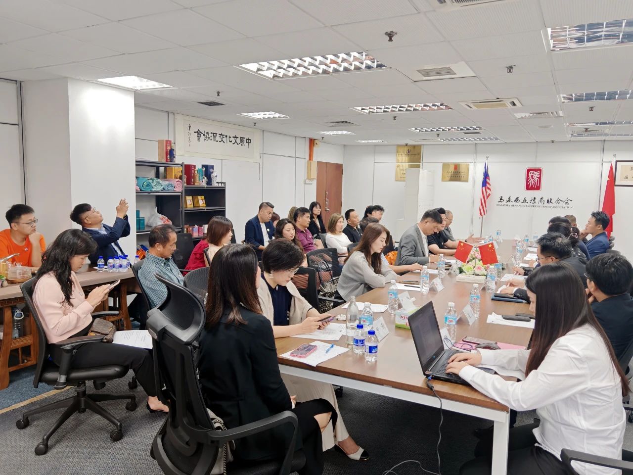 省侨商会一行出访马来西亚，组织“中原侨商海外行·马来西亚站”活动