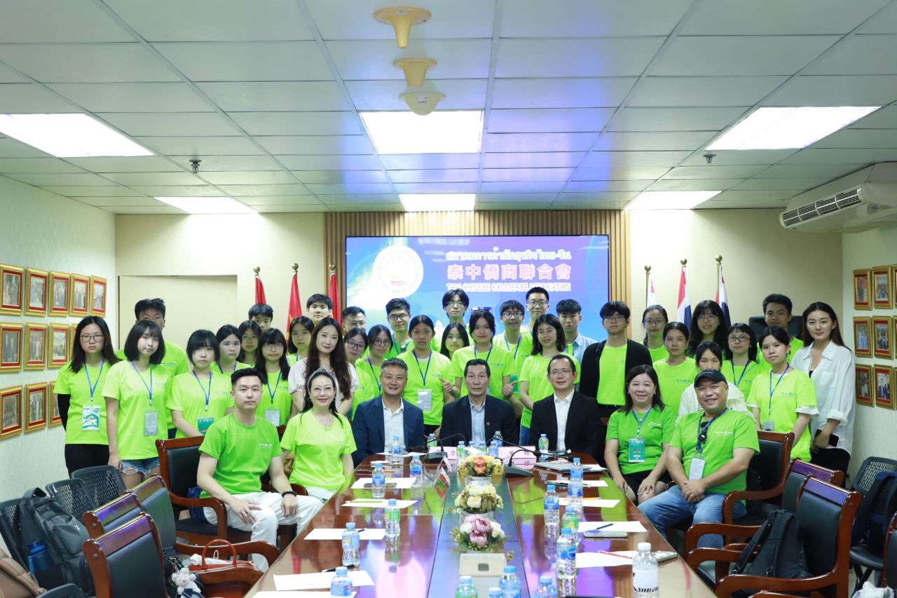 【海外顾问】一带一路「泰」精彩香港青少年代表团访问泰国，泰中侨商联合会主席邝锦荣热情接待