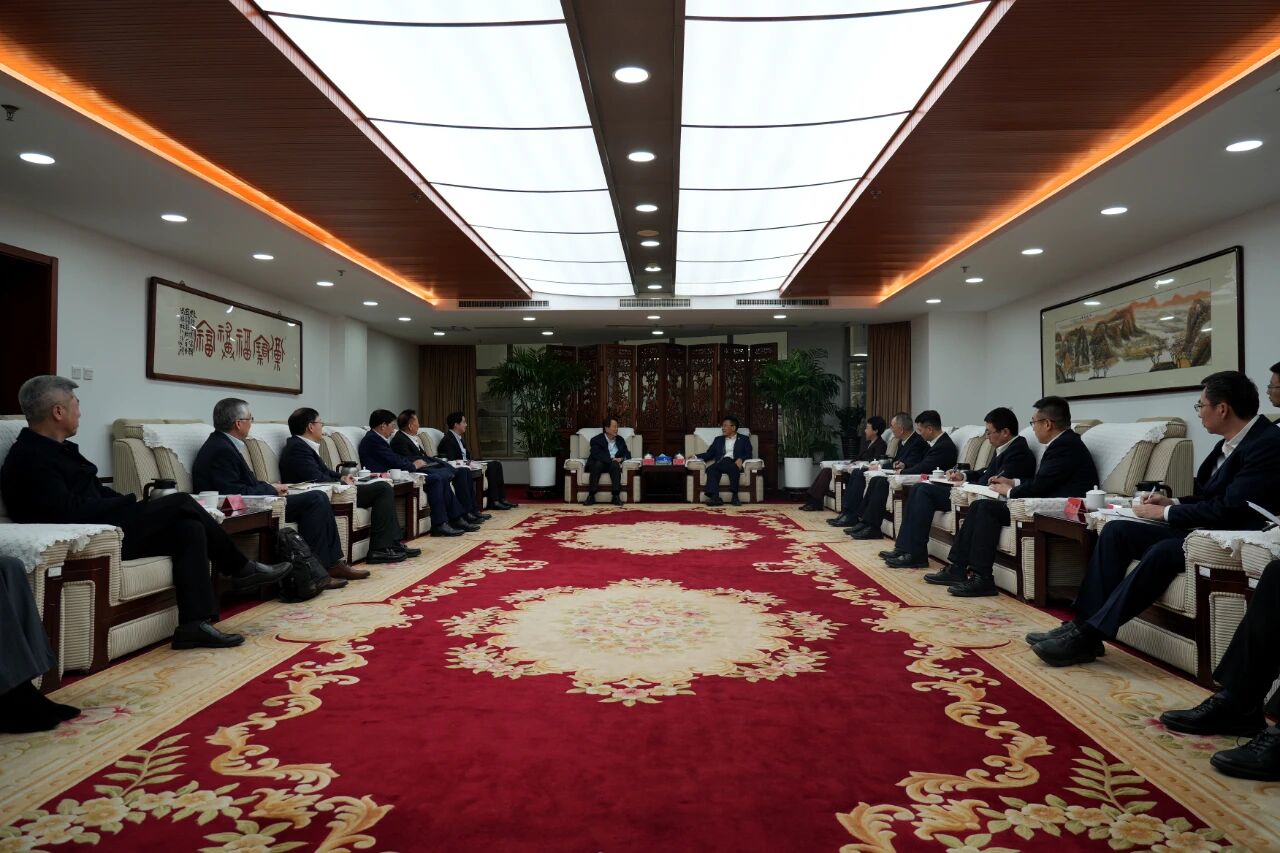 王灵桂在北京会见郭孔丰一行